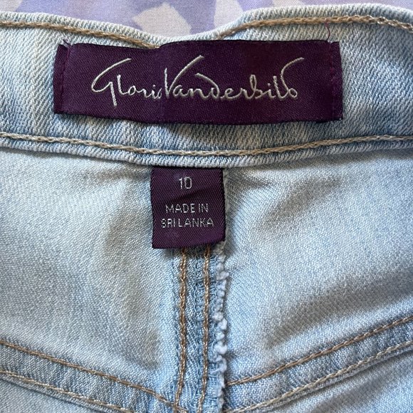 4 Pants/Jeans - Picture 6 of 10